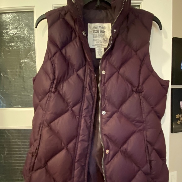 EDDIE BAUER Women's Goose Down Vest - Picture 1 of 4